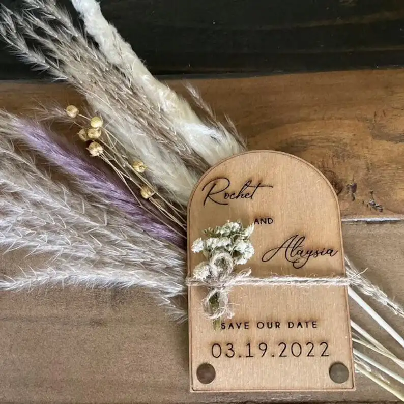 Moderne Bruiloft Decoratie Houtsnippers Houtsnippers Datum Magneet Lasergesneden Huwelijksuitnodigingen