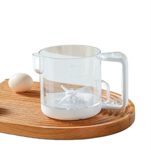 Batteur à œufs manuel semi-automatique multifonction écologique en plastique avec fonction de mesure pour la cuisine - Product Image 1