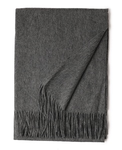 Écharpe d'Hiver en Laine de Luxe de Créateur pour Femmes, Châles Personnalisables avec Logo Brodé, Foulard Uni en Laine pour Femme - Product Image 4