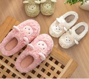 Femmes Hiver Plate-forme Épaisse Antidérapant Mignon <span class=keywords><strong>Mouton</strong></span> Pantoufles Hommes Chaud Intérieur Fourrure Coton Sandales Couples Dames Extérieur Cartoon Chaussures - Product Image 1