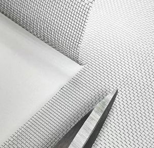 มุ้งกันยุงพร้อมตาข่ายลวดสแตนเลส 304 แบบทอธรรมดา ม้วนได้ - Product Image 3