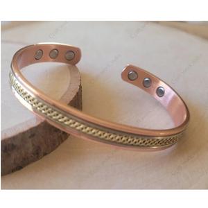Pulsera Magnética de Cobre de Doble Tono Más Vendida, con Incrustaciones Trenzadas y Acabado Pulido para Alivio de la Artritis, Disponible al Mejor Precio - Product Image 5