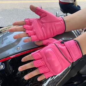 Gants en cuir à demi-doigts en fibre <span class=keywords><strong>de</strong></span> carbone pour hommes. Anti-dérapant, résistant aux chocs pour moto, vélo et <span class=keywords><strong>chasse</strong></span>. Prix <span class=keywords><strong>de</strong></span> gros. - Product Image 1