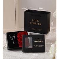 Boîte à roses éternelles, fleur artificielle, pendentif, boîte d'emballage pour bijoux, coffret cadeau pour la fête des mères, 6 roses en savon, boîte à bague et collier