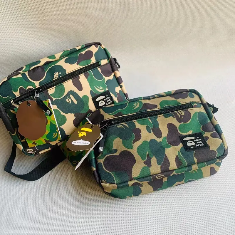 2024 กระเป๋า bape สําหรับผู้ชายลําลองแบรนด์ใหม่กระเป๋าเดินทางน้ําหนักเบาลายพรางสําหรับผู้ชาย