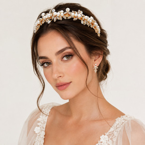 Serre-tête floral vintage en perles et strass, accessoires de cheveux élégants pour mariée, diadème de demoiselle d'honneur pour mariage - Product Image 2