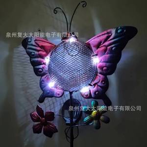 Mangeoire à oiseaux solaire en forme de papillon, en fer, pour jardin extérieur, avec lumière LED, décoration pour toutes les saisons, écologique - Product Image 5