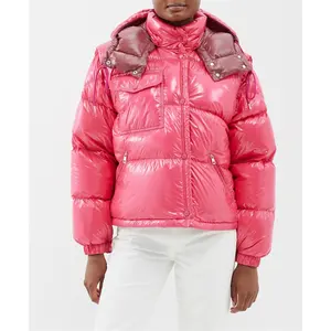 OEM toptan kış giysileri satıcıları Zip Up pembe kırpılmış geri dönüşümlü uzun kaban balon ceket kadın