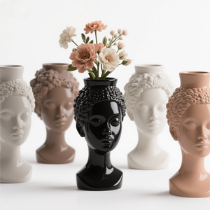 Vase en céramique tête de dame allemande-<span class=keywords><strong>Buste</strong></span> inspiré de Dirndl de 10 ", fleurs peintes à la main, décoration d'intérieur alpine - Product Image 2