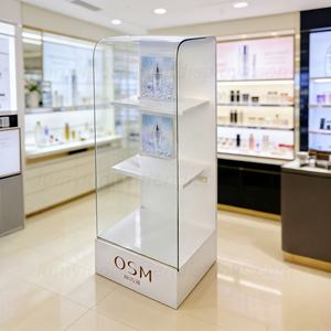 Vitrine de présentation haut de gamme en bois et verre sur pied avec étagères pour parfums et produits de beauté - Product Image 1