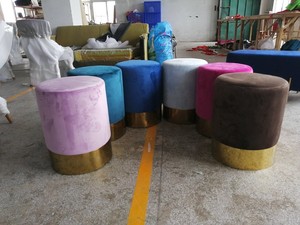 Pouf Ottomano Pieghevole Moderno in Velluto Dorato per Soggiorno, Stile Rustico, Contemporaneo, Ingresso, Camera da Letto, Appartamento, Hotel - Product Image 4