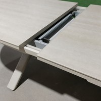 Table de repas extensible rectangulaire moderne en aluminium pour extérieur avec plateau en verre sablé pour cour, hôtel et villa