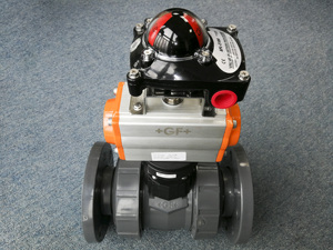 Vanne à clapet manuelle industrielle en PVC Georg 517 DN25 PN10 à bride avec volant - Product Image 4