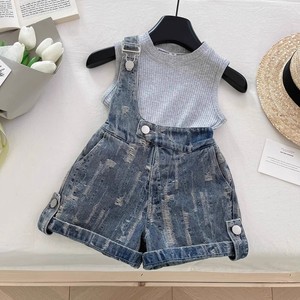 Set Due Pezzi da <span class=keywords><strong>Bambina</strong></span> 2025 Casual in Denim con Pantaloncini Monospalla a Tinta Unita, Salopette Estiva alla Moda <span class=keywords><strong>per</strong></span> Neonati Mix - Product Image 6