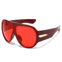Lunettes de soleil Shield Wrap pour femmes, monture dorée, protection UV400, idéales pour les voyages, les fêtes, la rue et le quotidien