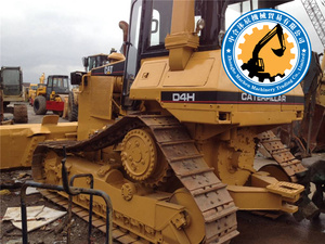 รถดันดิน Caterpillar D4H สีเดิมจากโรงงาน รถดันดิน CAT D4H มือสองคุณภาพดี เหมาะสำหรับงานปรับระดับพื้นดิน - Product Image 4