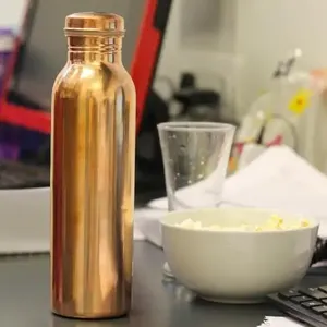 Botella de agua de cobre puro de 2L para gimnasio, yoga y oficina para la salud, estilo de diseño de logotipo, regalos de negocios para adultos, listo para exportar - Product Image 3