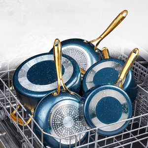 Ensemble de casseroles en céramique antiadhésives modernes, 13 pièces, avec couvercles en verre et finition bleue, pour cuisinières à gaz et à induction - Product Image 4