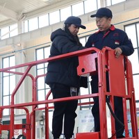 Gunting listrik Mini pria, Platform angkat udara hidrolik, Meja Platform, baling-baling seluler, gunting listrik kompak