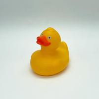 Grand canard licorne en caoutchouc de 9cm pour le bain Canard jaune flottant de 4 pouces pour petits bébés Jouet affecté par l'eau du commerce extérieur