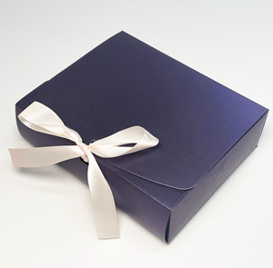 Hot Sản phẩm mới trắng từ Hộp quà tặng sang trọng kraft giấy bao bì hộp từ thời trang hình chữ nhật hộp quà tặng nam châm với Ribbon - Product Image 5