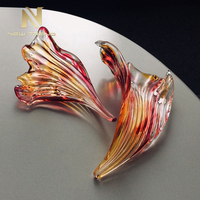 Nouveau design Lustre en cristal personnalisé en forme de fleur Décoration intérieure Pétale artificiel en verre Luminaire suspendu LED