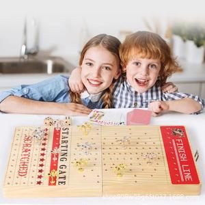 Juego de carreras de caballos de madera con cartas y figuras para niños y adultos, diseño plegable, color madera natural - Product Image 4