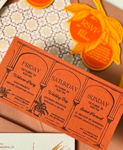 Invitación de Boda de Papel de Algodón Texturizado Botánico Español <span class=keywords><strong>en</strong></span> Color Amarillo Terracota de Lujo, con Corte <span class=keywords><strong>en</strong></span> Forma de Naranja y Impresión Personalizada de RSVP - Product Image 3