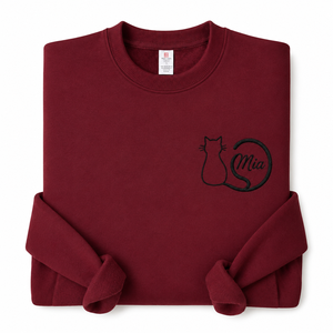 Felpa Girocollo Personalizzata con Ricamo Silhouette <span class=keywords><strong>di</strong></span> <span class=keywords><strong>Gatto</strong></span> e Coda Circolare, Design con <span class=keywords><strong>Nome</strong></span> Personalizzato per Amanti dei Gatti e Regalo per Amanti degli Animali - Product Image 3