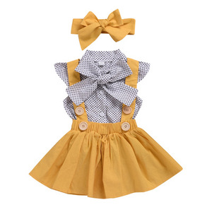 Ensemble trois pièces à pois pour filles, manches longues et courtes, avec bretelles – Vêtements pour enfants tendance, vente en gros, tenues personnalisées pour filles - Product Image 6