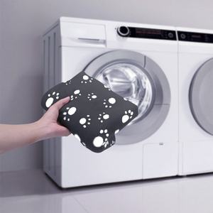 Per animali domestici, morbido e lavabile, con stampa di zampe; ideale per il comfort e la protezione del mobili. - Product Image 1