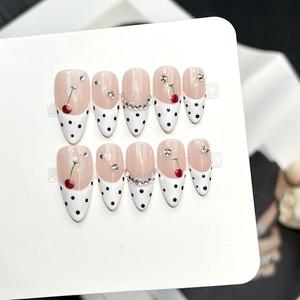 Ongles artificiels de haute qualité, courts, en forme d'amande, à motifs floraux, avec contraste de couleurs, à presser - Product Image 5