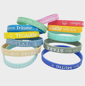 Недорогие рекламные силиконовые браслеты с индивидуальным дизайном и логотипом, тонкие, из резины, на заказ - Product Image 3