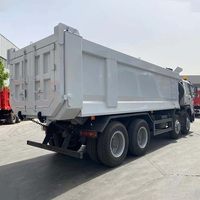 Camion benne basculante 8x4 de 40 tonnes à 12 roues pour la construction et l'exploitation minière