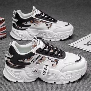 รองเท้าสนีกเกอร์สำหรับผู้ชายรองเท้าสนีกเกอร์สไตล์ต่างๆสำหรับคนเป็นพ่อเดินในฤดูใบไม้ผลิฤดูใบไม้ร่วงรองเท้าพื้นหนาสำหรับนักเรียน - Product Image 4