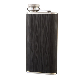 Fiaschetta per Whisky in Acciaio Inox 304 da 270ml, Design Retrò di Lusso Portatile, Contenitore per Vino con Rivestimento in Pelle - Product Image 5