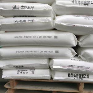 เม็ดพลาสติกโพลีเอทิลีนชนิด LLDPE M200024/M500026 เกรดฉีดขึ้นรูป ขายดี สำหรับใช้ในงานผลิตของใช้ในบ้าน - Product Image 6