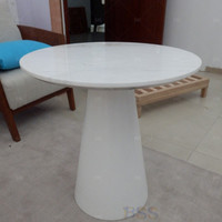Table de bureau circulaire moderne en Corian blanc Table circulaire de 48 pouces Petite table de bureau ronde pour salle de réunion Ensemble table et chaises