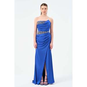 Colección de Ropa Azul Saks para Mujer de DANS, Disponible en Tallas Europeas 38-42, Ropa Elegante y Cómoda para Uso Diario - Product Image 1