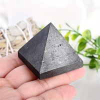 Pyramide de shungite noire de haute qualité en gros, pyramide de shungite énergétique, pierre précieuse, artisanat en cristal pour la guérison, décorations en cristal