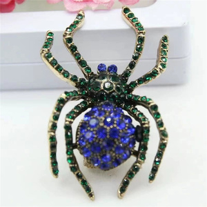 เข็มกลัดรูปผึ้งประดับคริสตัลและเพชรเทียมชุบทองคำสีกุหลาบสไตล์วินเทจสำหรับผู้หญิง ยี่ห้อ Luoyan เหมาะสำหรับงานแต่งงานในวันฮาโลวีน - Product Image 5