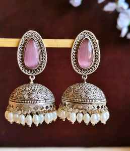 Boucles d'oreilles jhumki en pierre Mona Lisa faites à la main, boucles d'oreilles vintage antiques, boucles d'oreilles en or vintage de luxe, vente en gros - Product Image 4