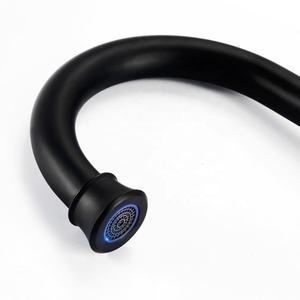 360 <span class=keywords><strong>A</strong></span>érateur d'extension de <span class=keywords><strong>robinet</strong></span> rotatif Tête de pluie de 8 pouces Robinets de lavabo à 3 trous - Product Image 5