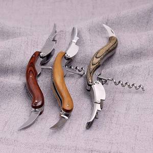 Ensemble <span class=keywords><strong>d</strong></span>'ouvre-bouteille de vin multifonctionnel <span class=keywords><strong>en</strong></span> acier inoxydable 420 personnalisé, style classique, <span class=keywords><strong>tire</strong></span>-<span class=keywords><strong>bouchon</strong></span>, coupe-capsule, manche <span class=keywords><strong>en</strong></span> <span class=keywords><strong>bois</strong></span> <span class=keywords><strong>d</strong></span>'<span class=keywords><strong>olivier</strong></span> - Product Image 6