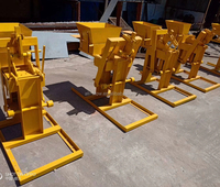Petite presse manuelle pour blocs de terre compressée, mini-machine à briques en vente