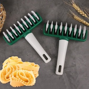 <b>Plastic</b> Multi-Purpose Noodle Maker 9-Wheel Roller Dough Cutter for Pasta Noodles Dough Pastry <b>Kitchen</b> Cooking Baking Aid - Product Image 4