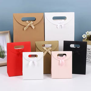 ถุงกระดาษคราฟท์สีดำขนาดเล็กสำหรับใส่เครื่องประดับ กล่องของขวัญ หรือถุงใส่เครื่องประดับแบบพกพา บรรจุภัณฑ์กระดาษ พิมพ์โลโก้ได้ - Product Image 1