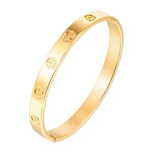 ヴィンテージ 彫刻デザイン 18Kゴールド クロスプレーテッド ステンレススチール ブレスレット ファッション 防水ジュエリー オープンカフ バングルブレスレット - Product Image 4