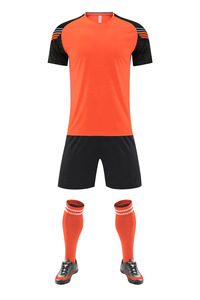 Nuova Collezione 23/<span class=keywords><strong>24</strong></span> Completo da Calcio Personalizzato per Uomo 100% Poliestere Asciugatura Rapida Comodo Collo Tondo Tinta Unita Stampa Digitale - Product Image 2