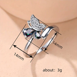 Anello a forma di dolce farfalla per donna, design versatile e di nicchia, elegante gioiello da dito alla moda - Product Image 5